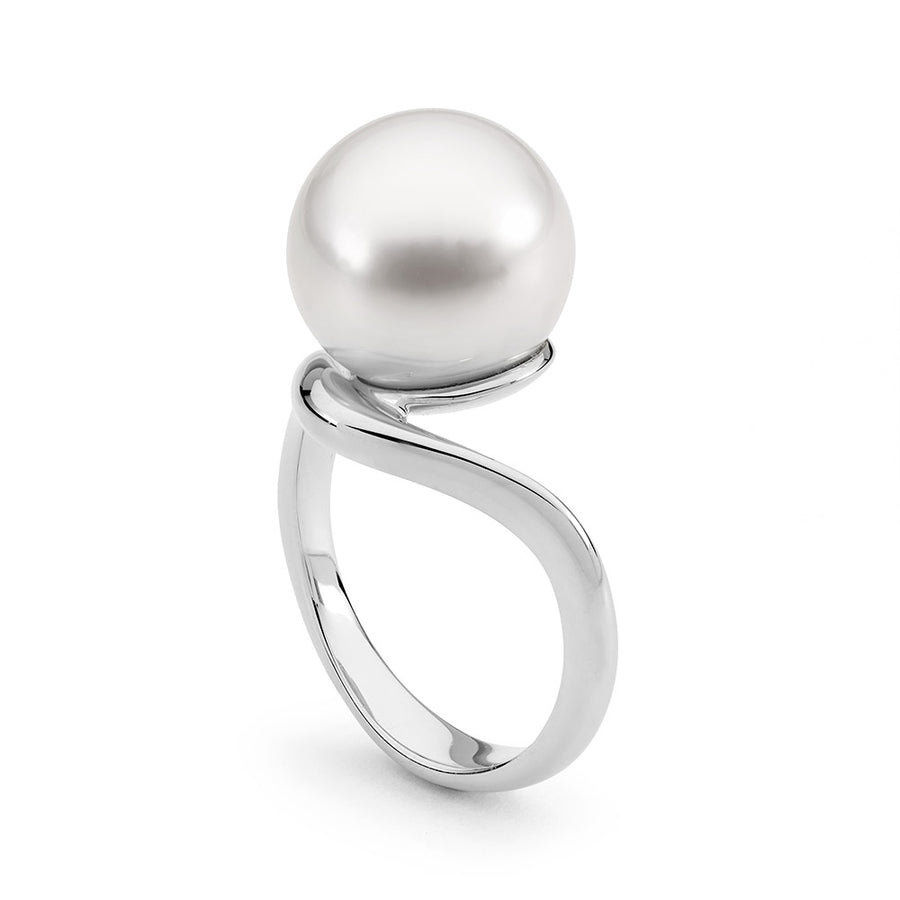 'Horizon' Australian South Sea Pearl 18ct Gold Ring