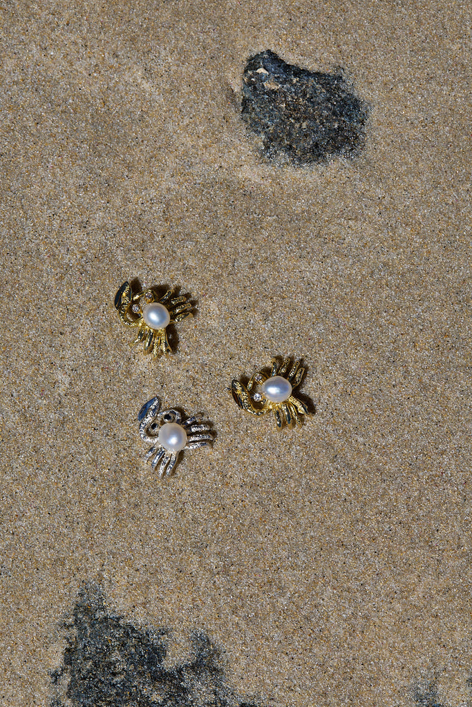 'Fiddler Crab' Diamond & Pearl Lapel Pin