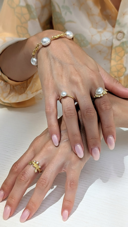 Keshi Pearl Fine Band Ring