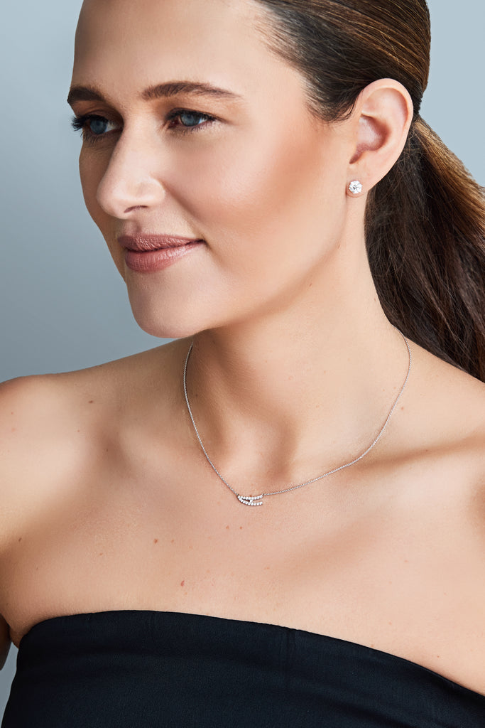 Necklace sales clearance near me