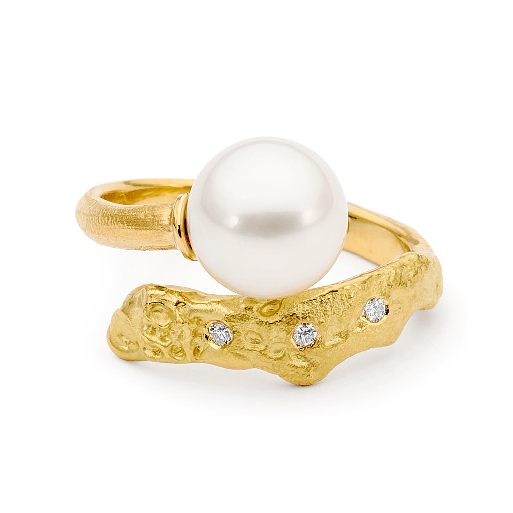 9 10mm Pearl and Diamond Ring Linneys Jewellery