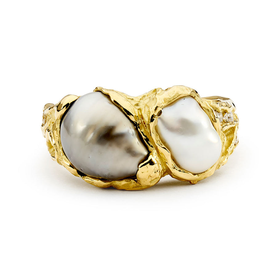 'Twin tide' pearl ring