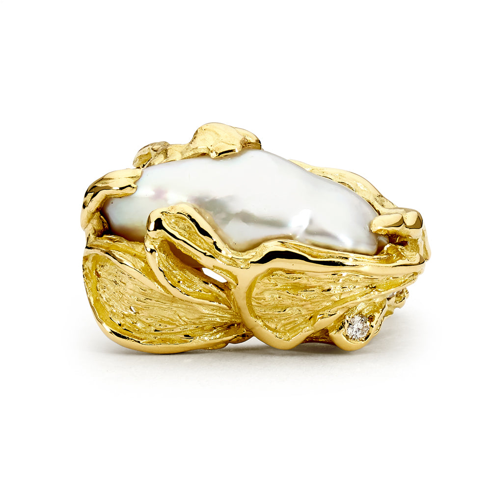 'Beachcomber' Yellow Gold and South Sea yellow gold seedless Pearl Ring