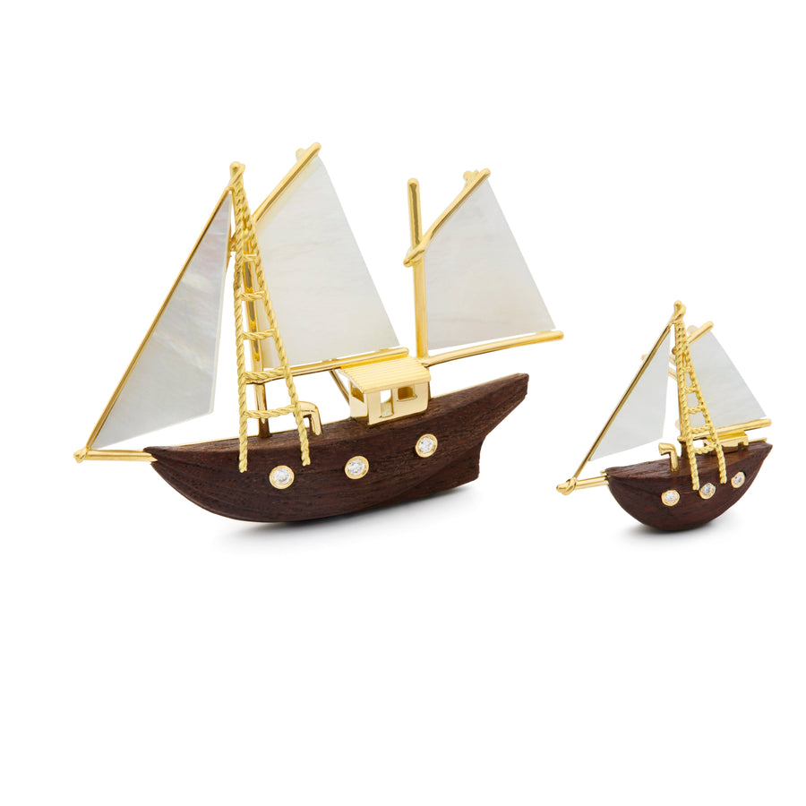 Small Pearl Lugger Boat lapel pin