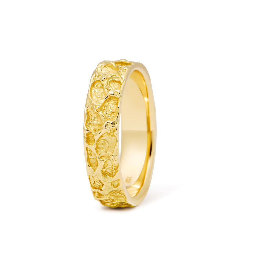18ct yellow gold organic gents ring