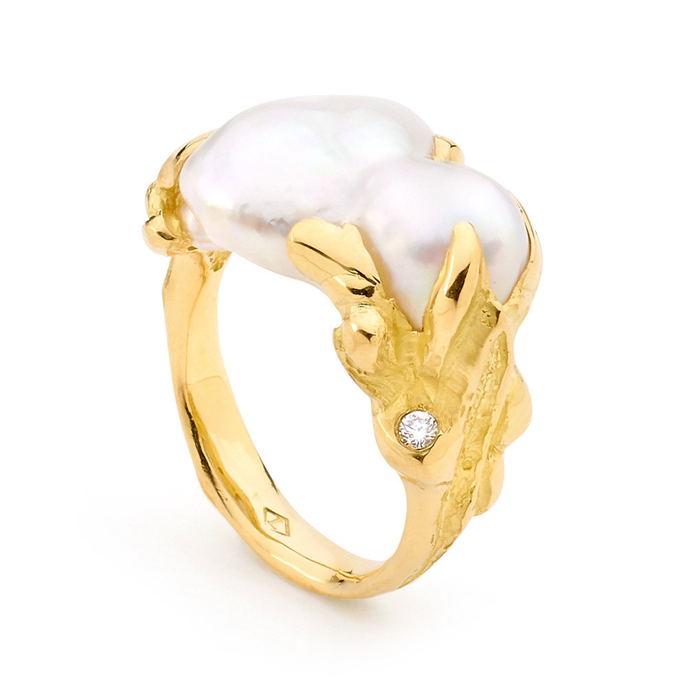 Custom shop pearl ring