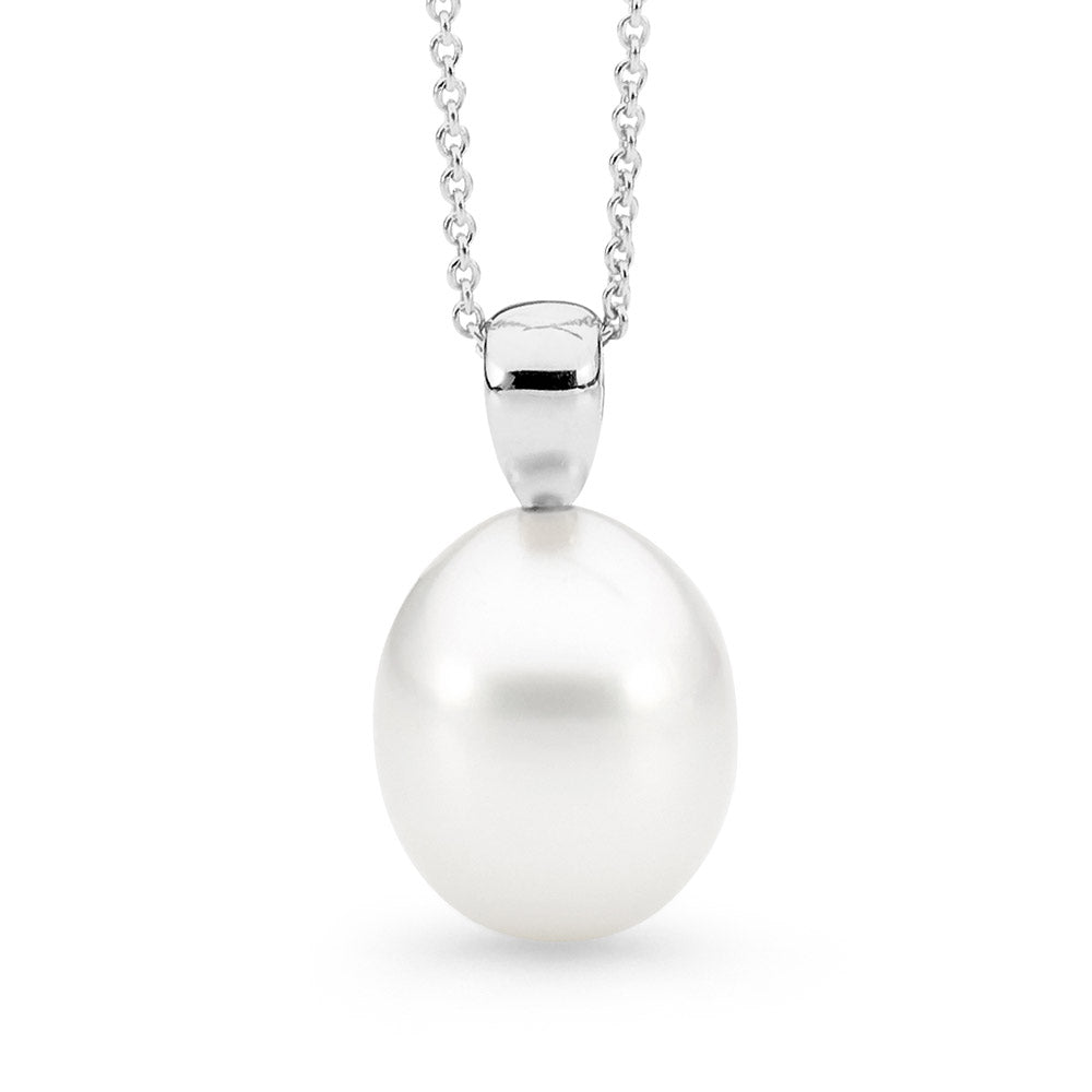 Rounded V Shape Pearl Pendant jewellery stores perth perth jewellery stores australian jewellery designers online jewellery shop perth jewellery shop jewellery shops perth perth jewellers jewellery perth jewellers in perth diamond jewellers perth bridal jewellery australia pearl jewellery australian pearls diamonds and pearls perth
